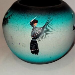 Signed "Daisy Dineh" Native American Pottery Vase